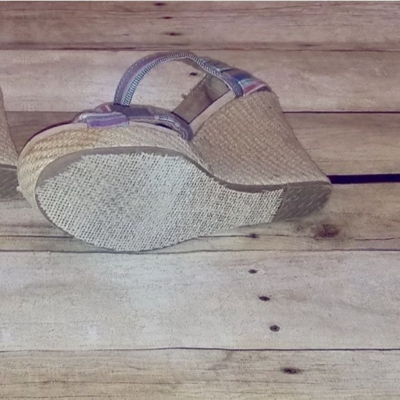 Tom's Denim Stripped Wedge Sandal Espadrille size 8 38.5 EU - Picture 5 of 6